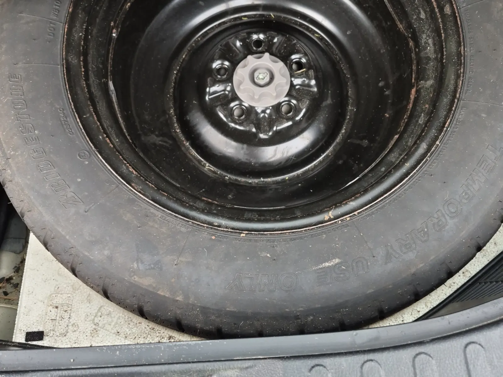 Spare Tire & Wheel Photo