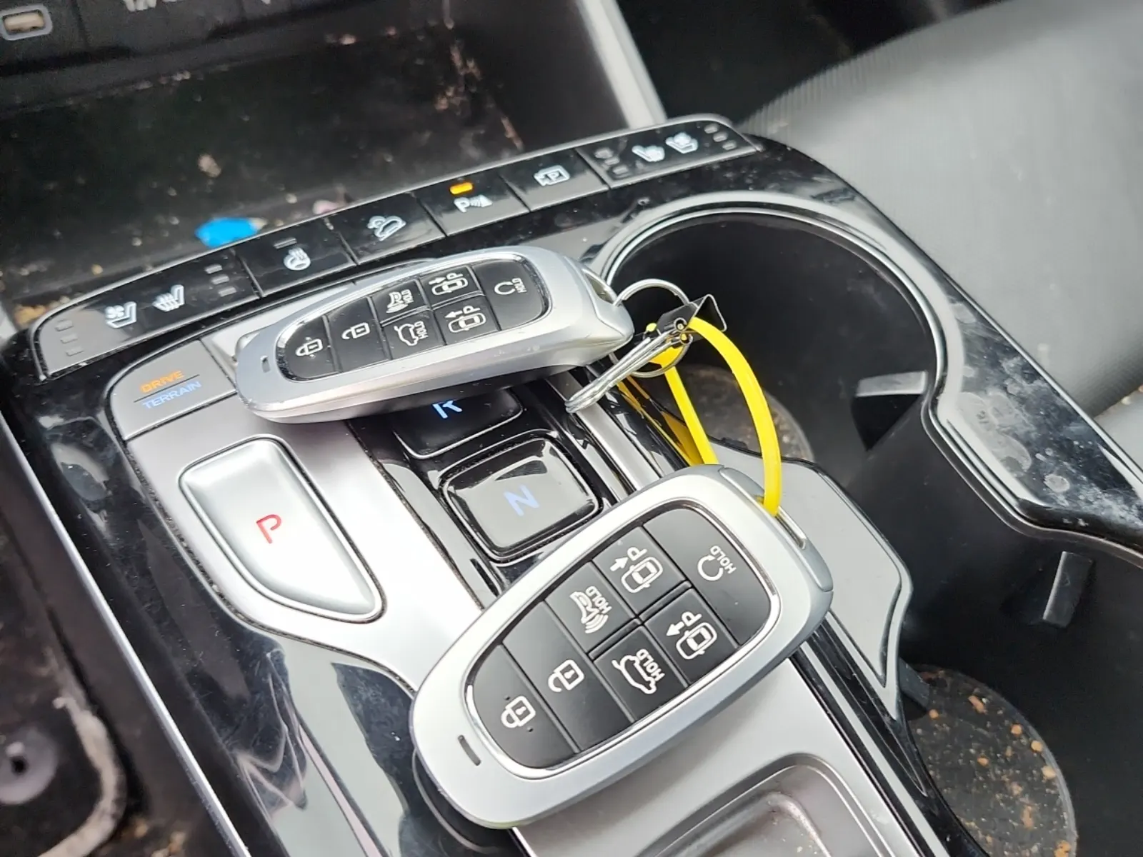 Keys/Fobs/Manual Photo