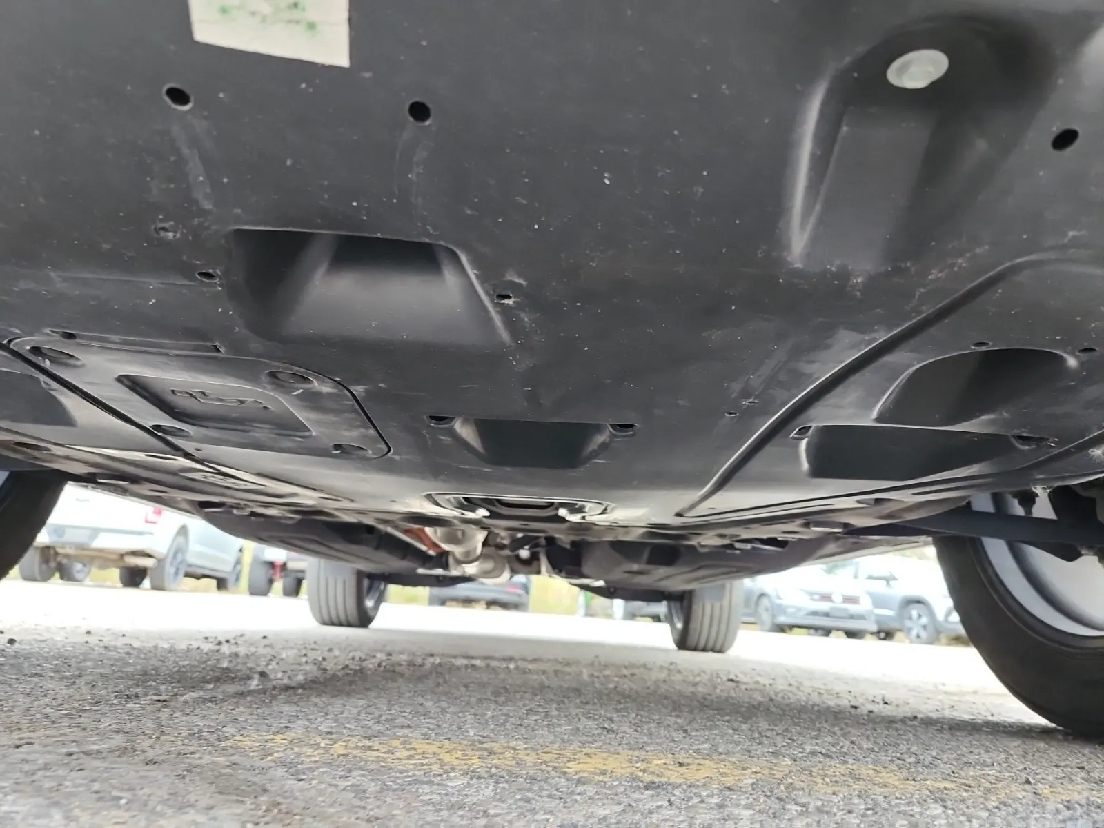 Undercarriage - Front Photo