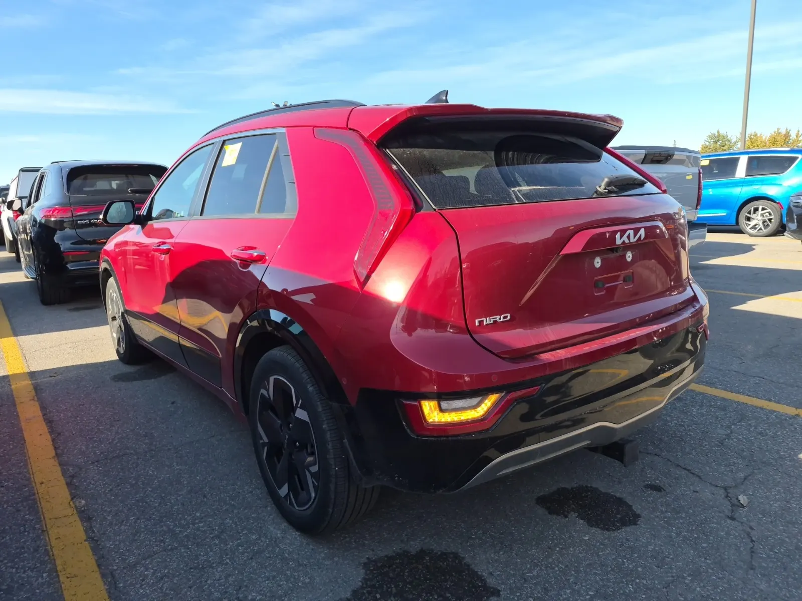 Driver Rear 3/4 Photo