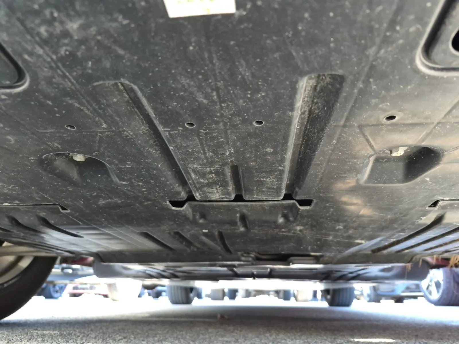 Undercarriage - Front Photo