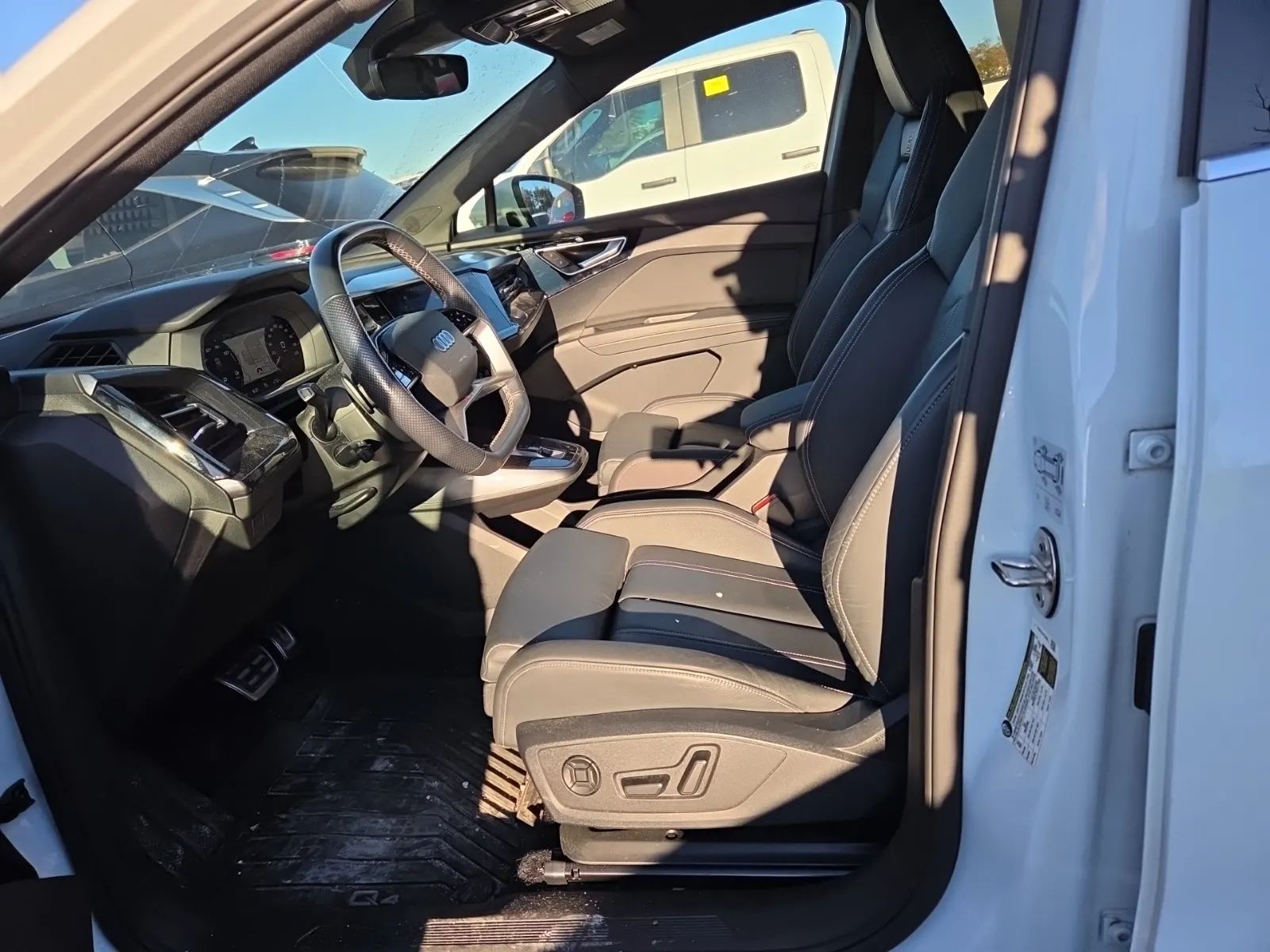Front Interior Photo