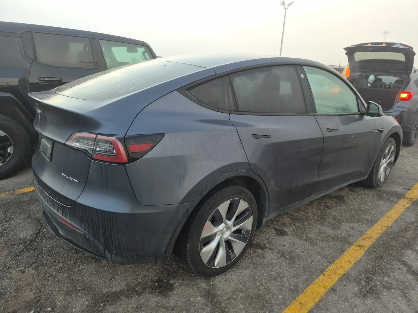 Passenger Rear 3/4 Photo