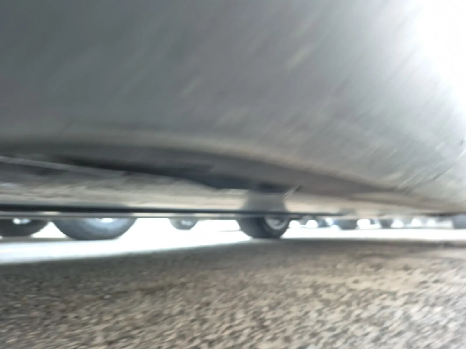 Undercarriage - Passenger Photo