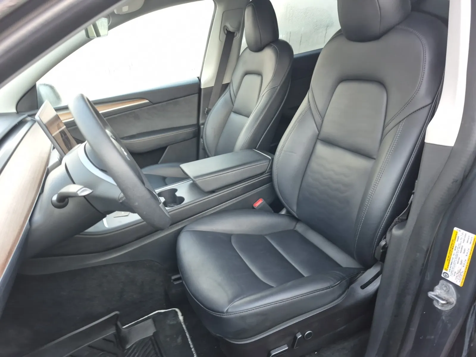 Front Interior Photo