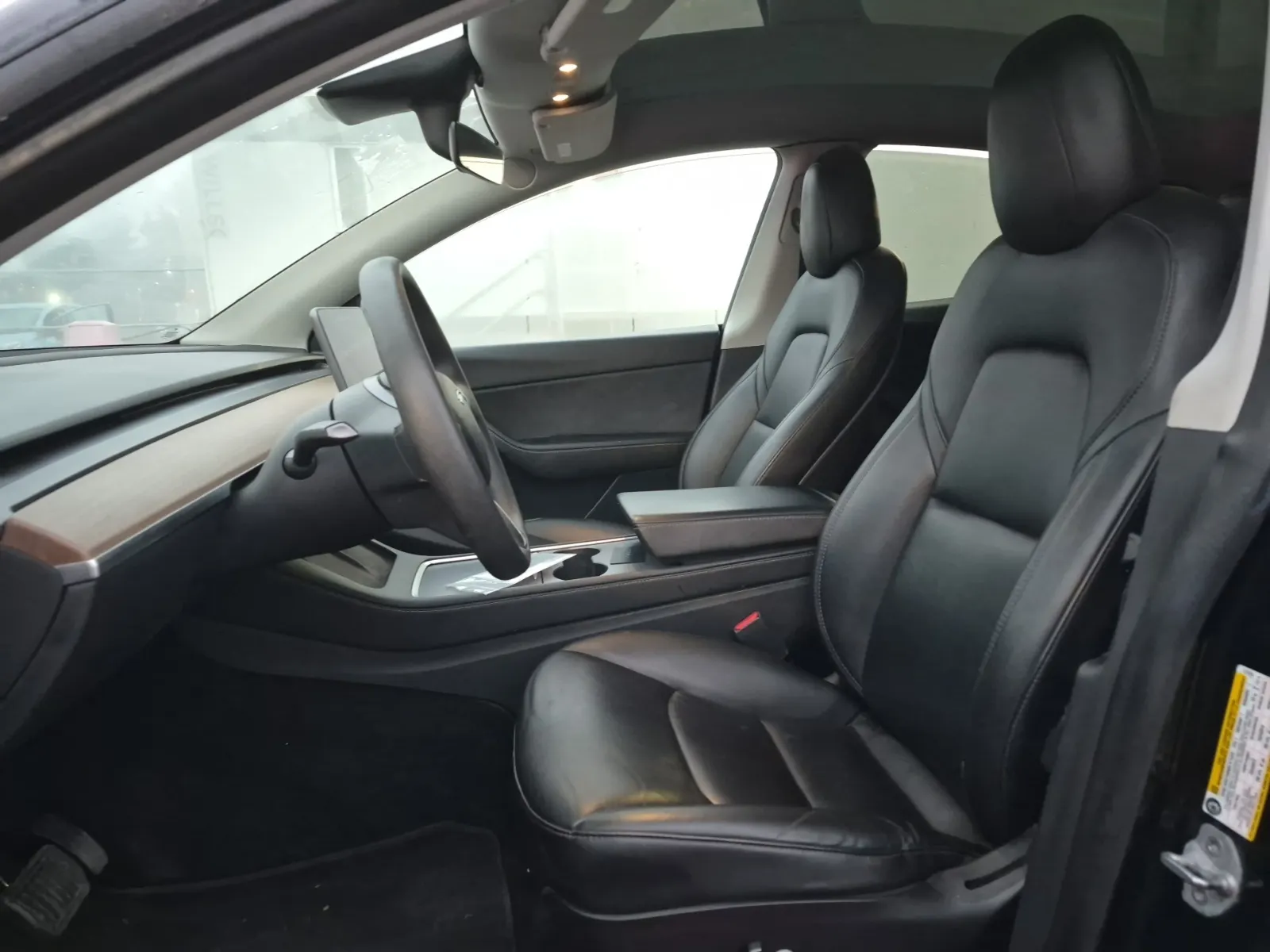 Front Interior Photo