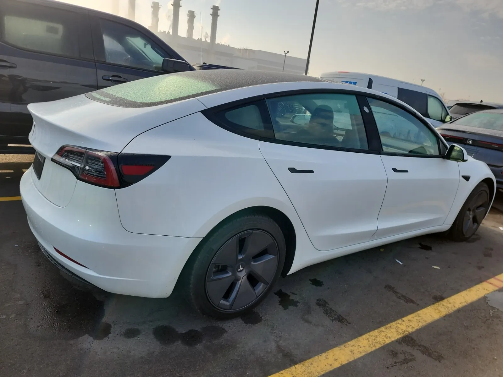 Passenger Rear 3/4 Photo