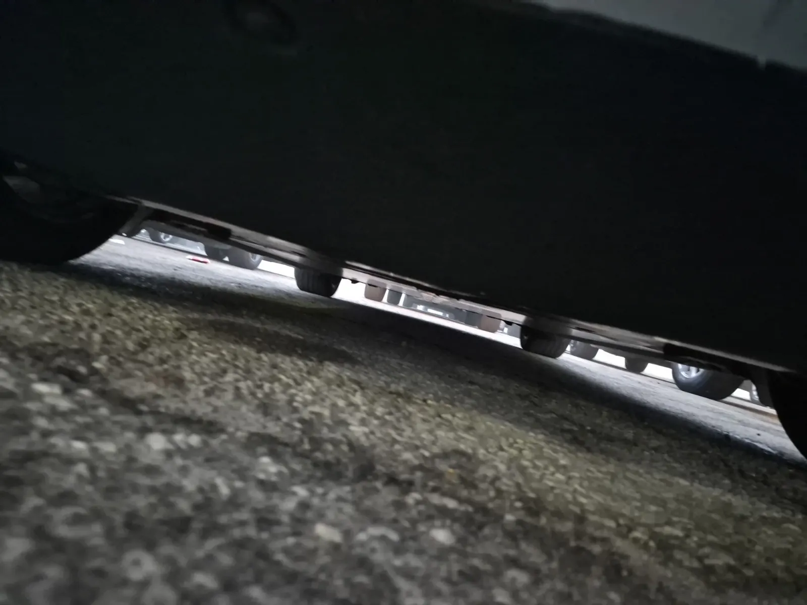 Undercarriage - Front Photo