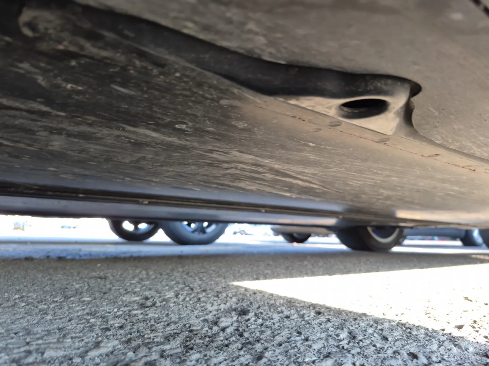 Undercarriage - Driver Photo