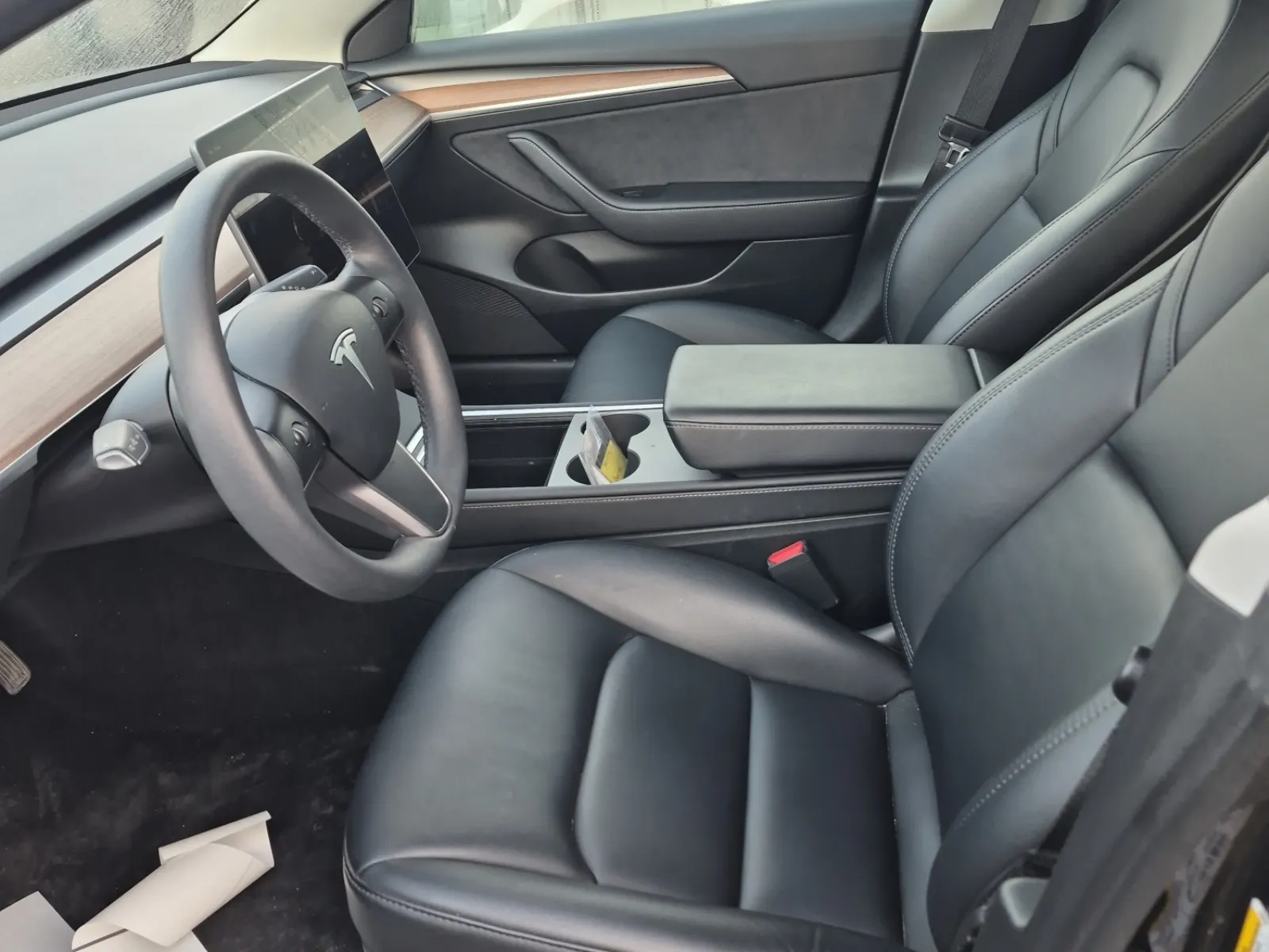 Front Interior Photo