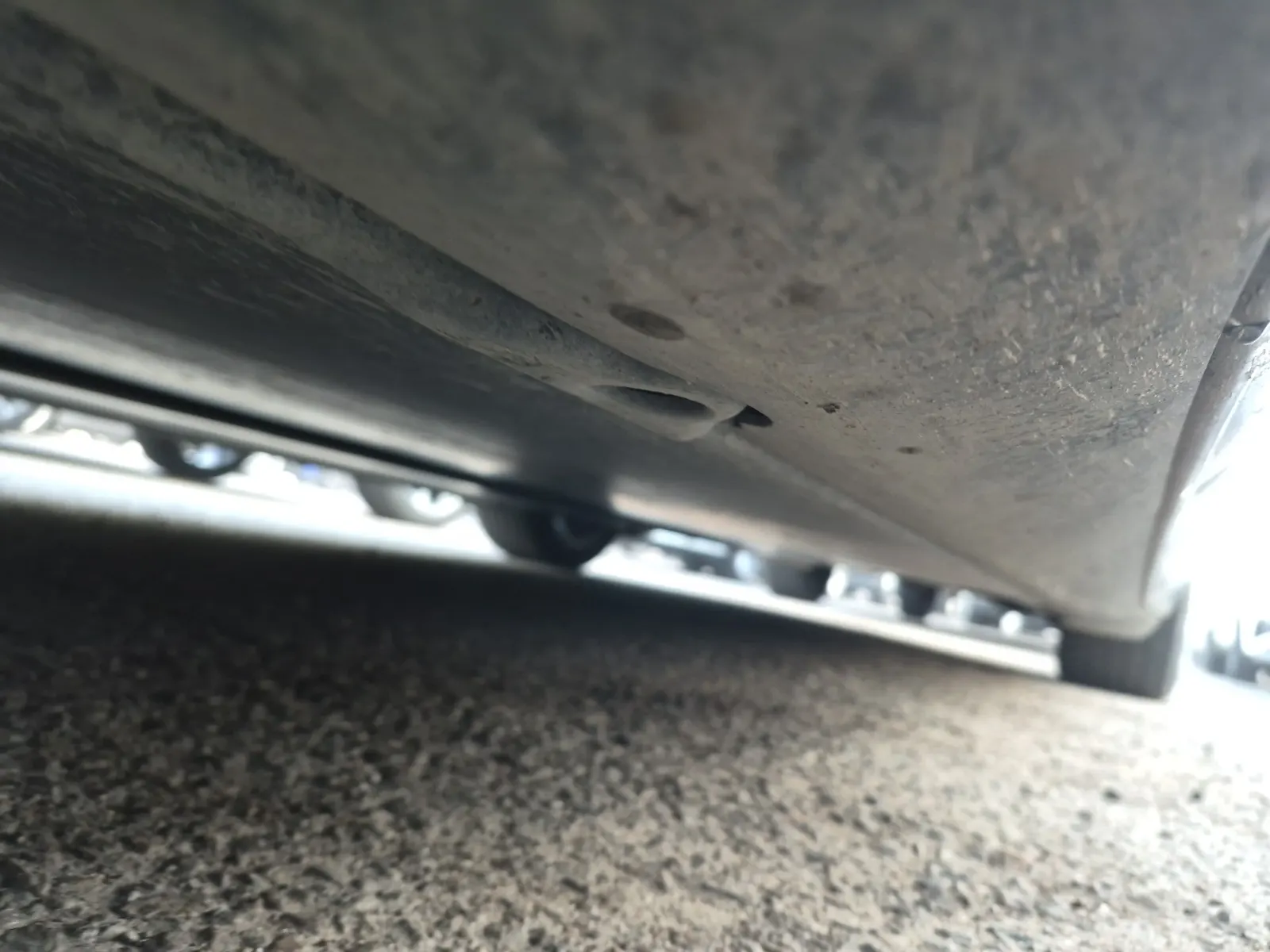 Undercarriage - Driver Photo