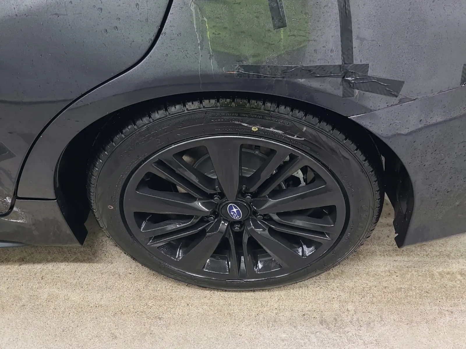 Left Rear Wheel/Tire Photo