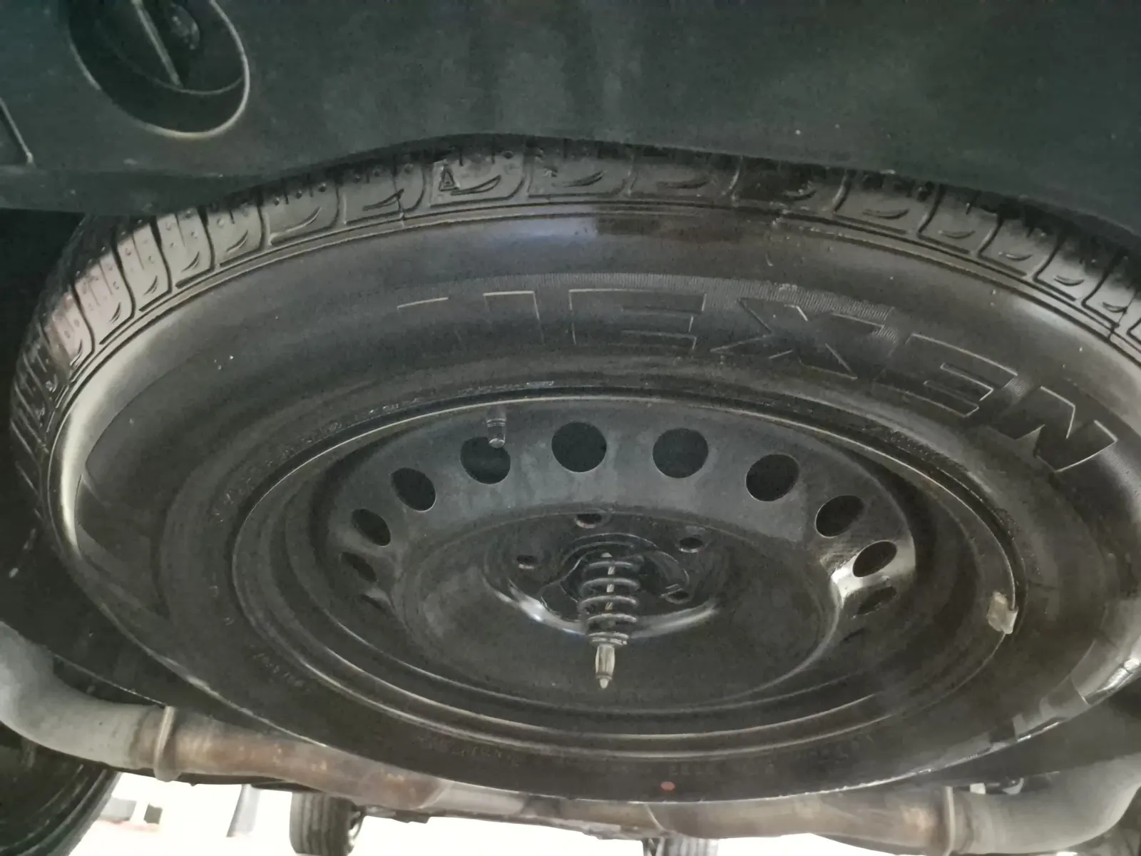 Spare Tire & Wheel Photo