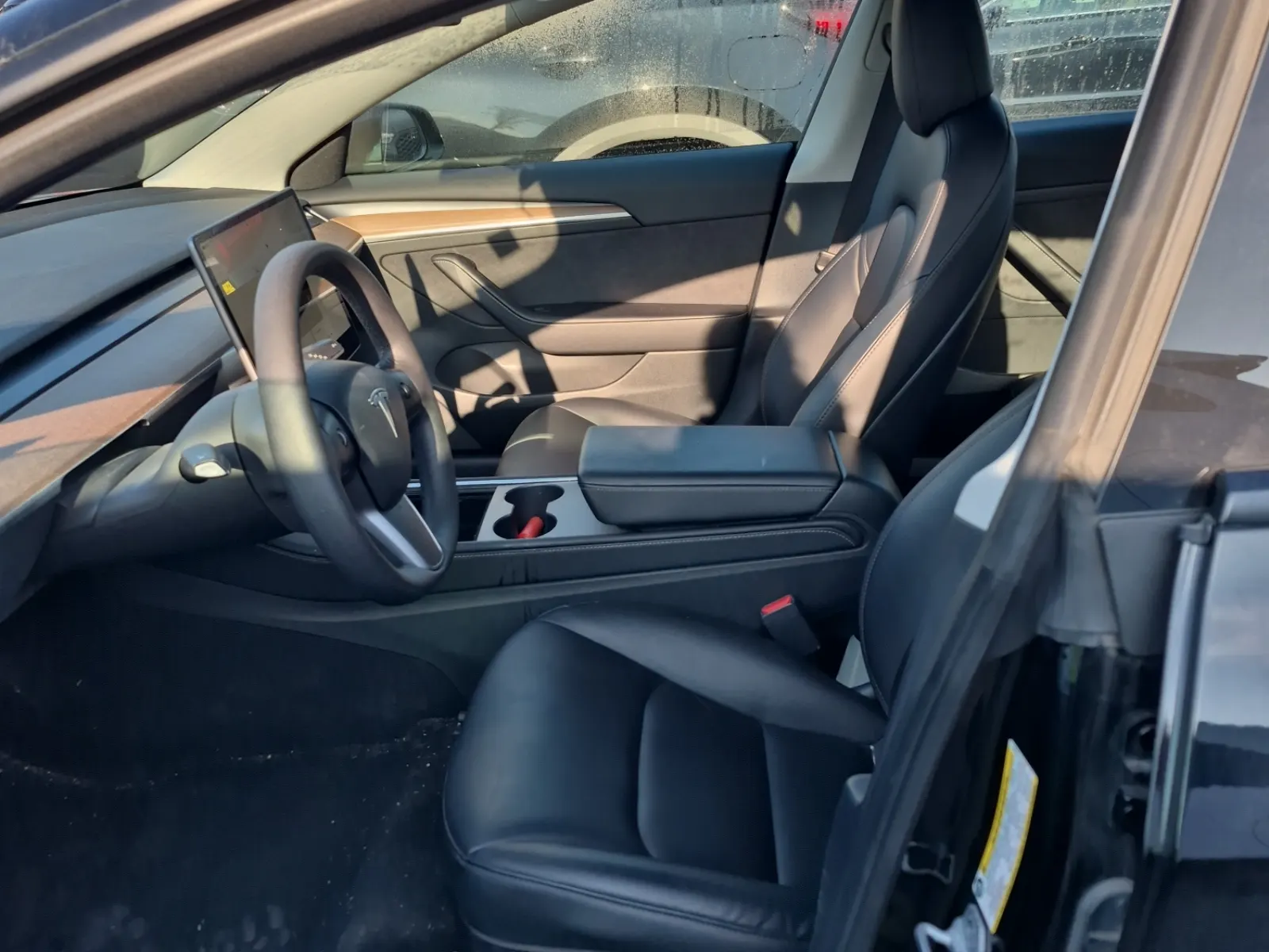 Front Interior Photo