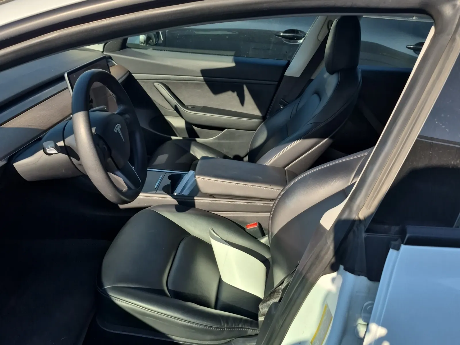 Front Interior Photo
