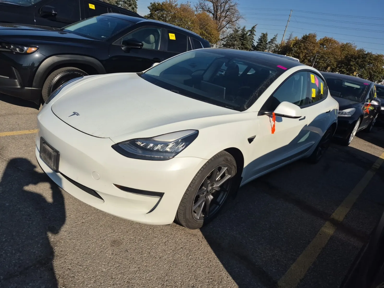 Front driver 3/4 photo