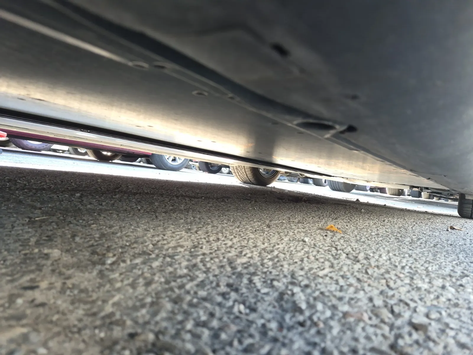 Undercarriage - Passenger Photo