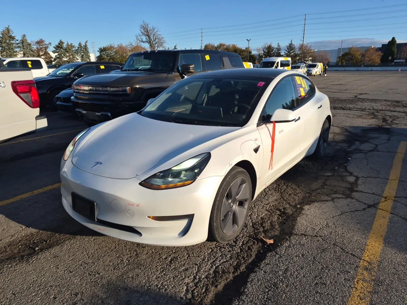 Front driver 3/4 photo