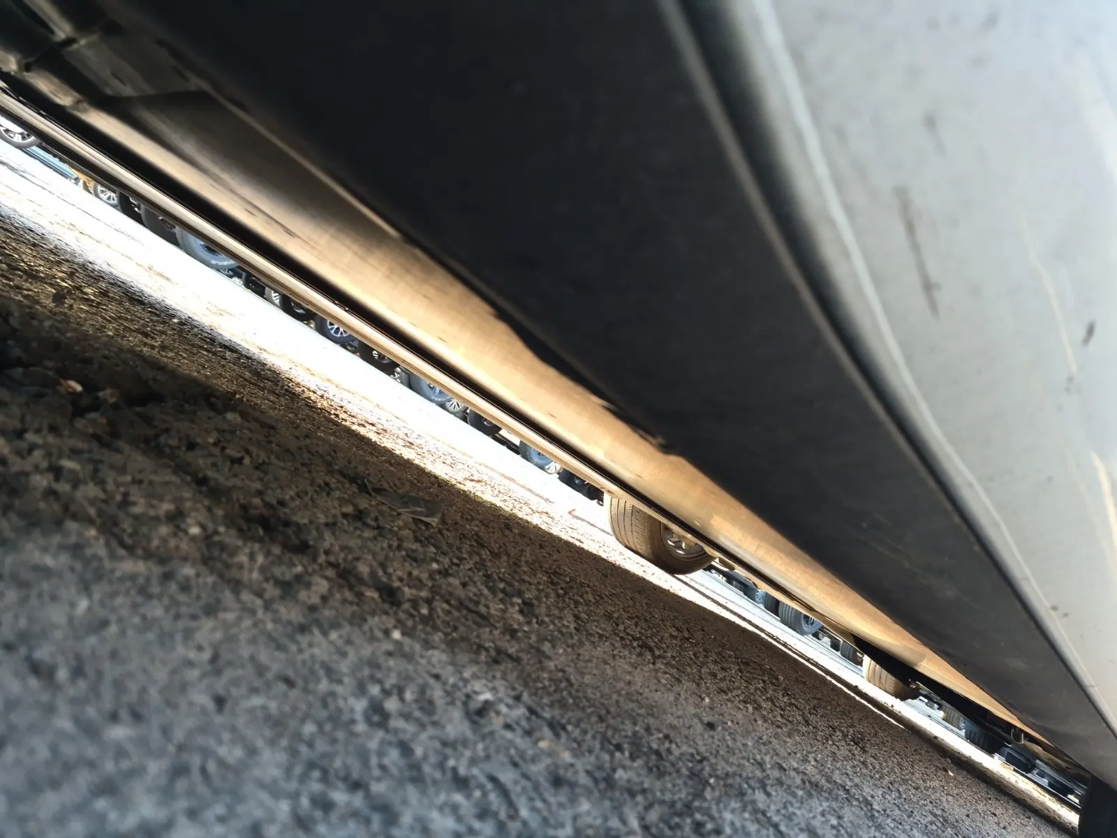Undercarriage - Passenger Photo