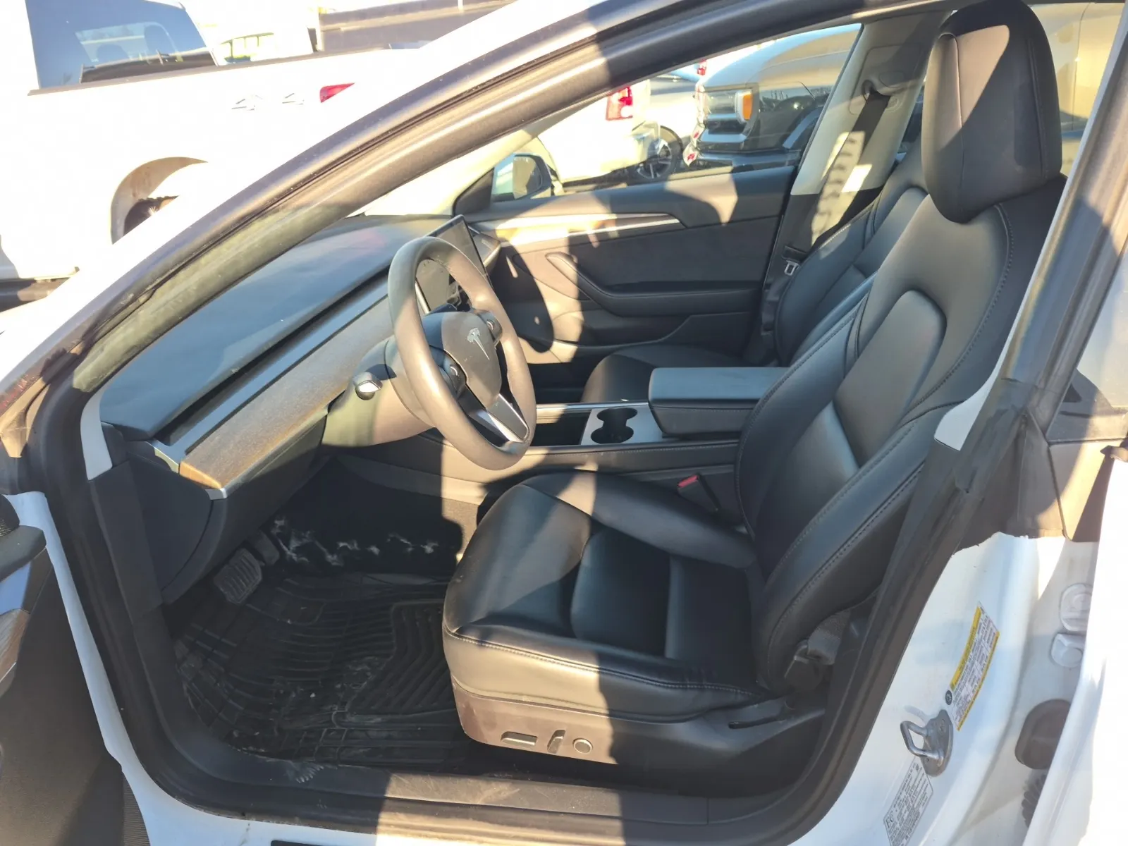 Front Interior Photo