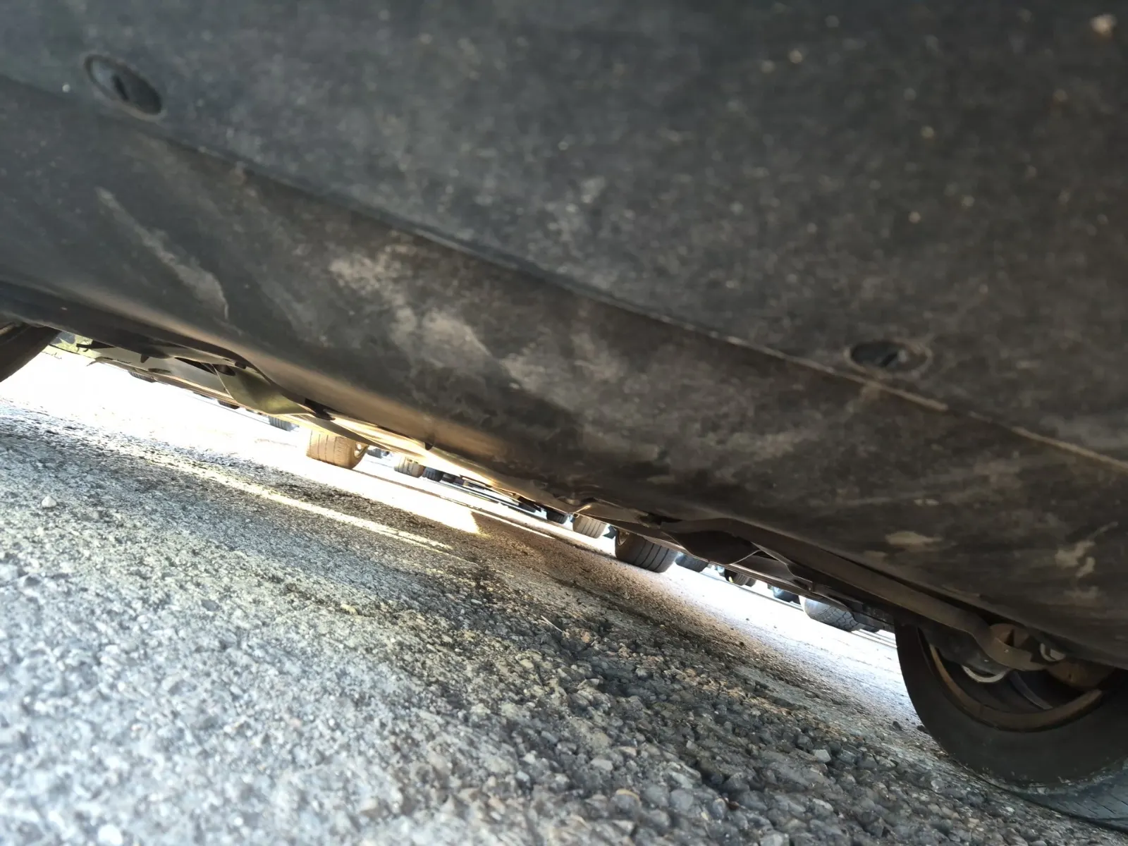 Undercarriage - Rear Photo