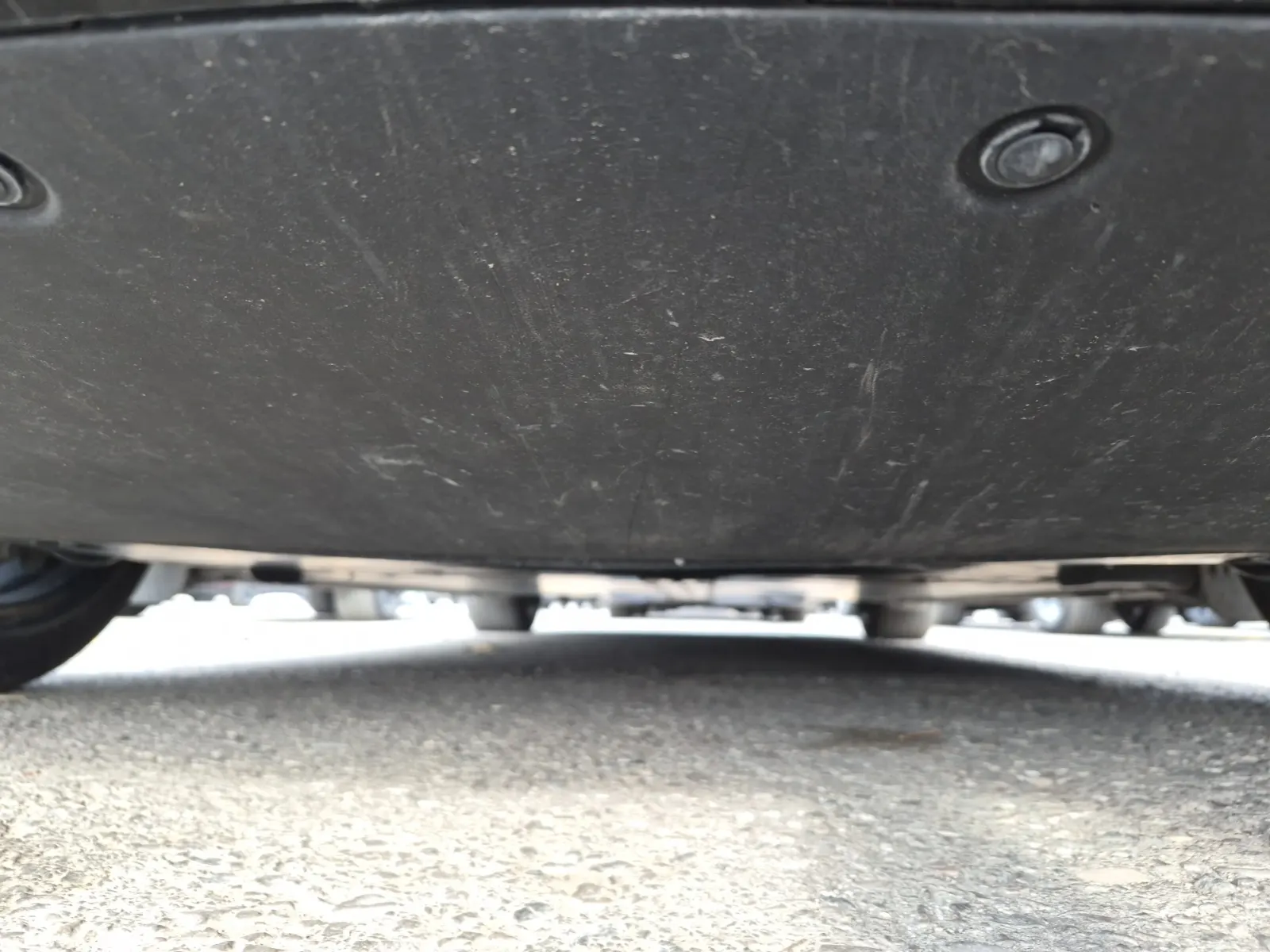 Undercarriage - Front Photo