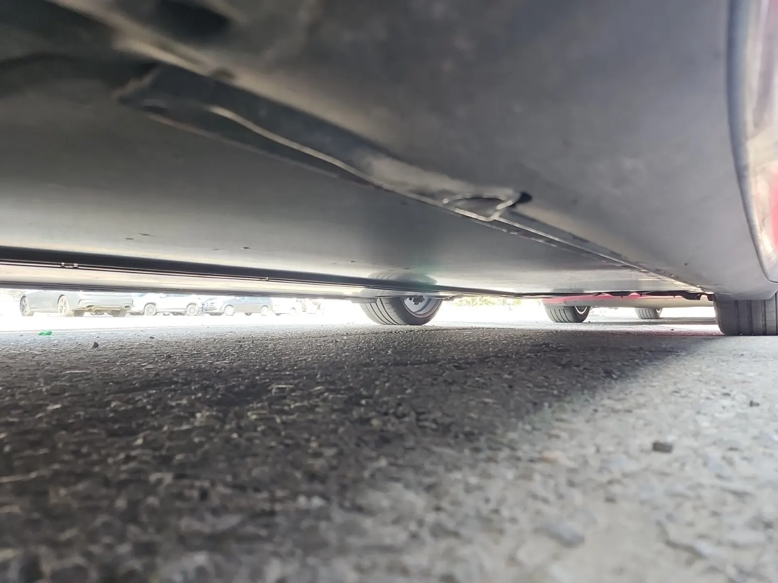 Undercarriage - Driver Photo