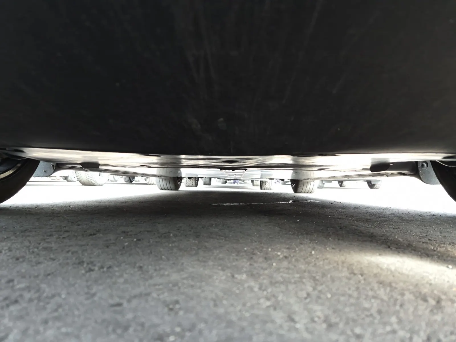 Undercarriage - Front Photo
