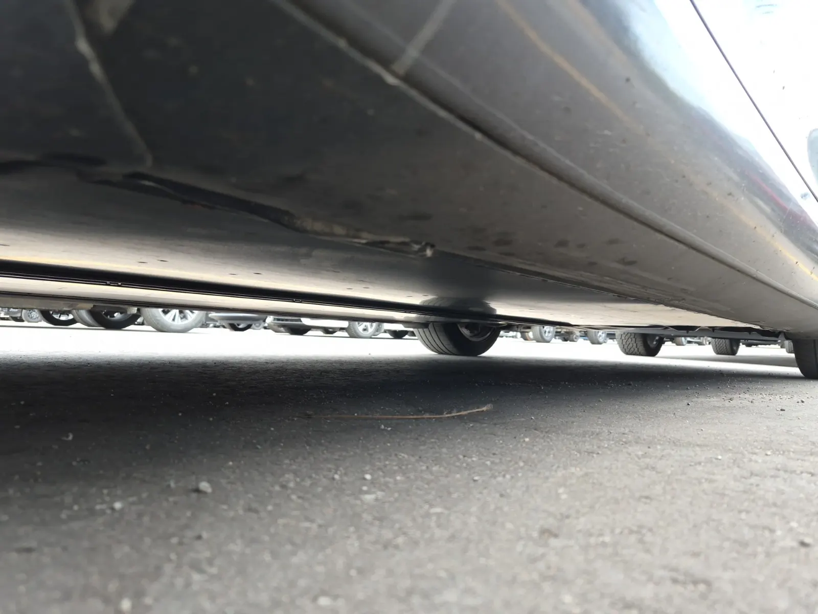 Undercarriage - Driver Photo