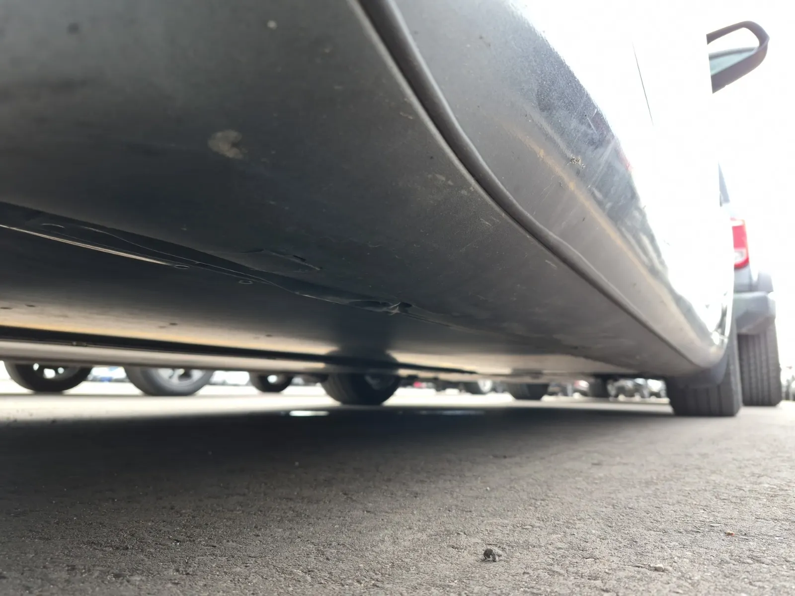 Undercarriage - Passenger Photo