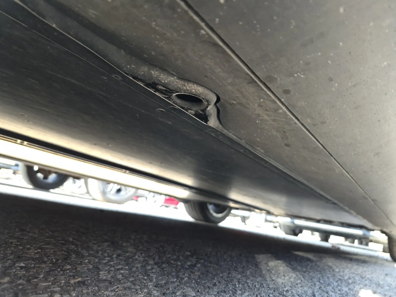 Undercarriage - Driver Photo