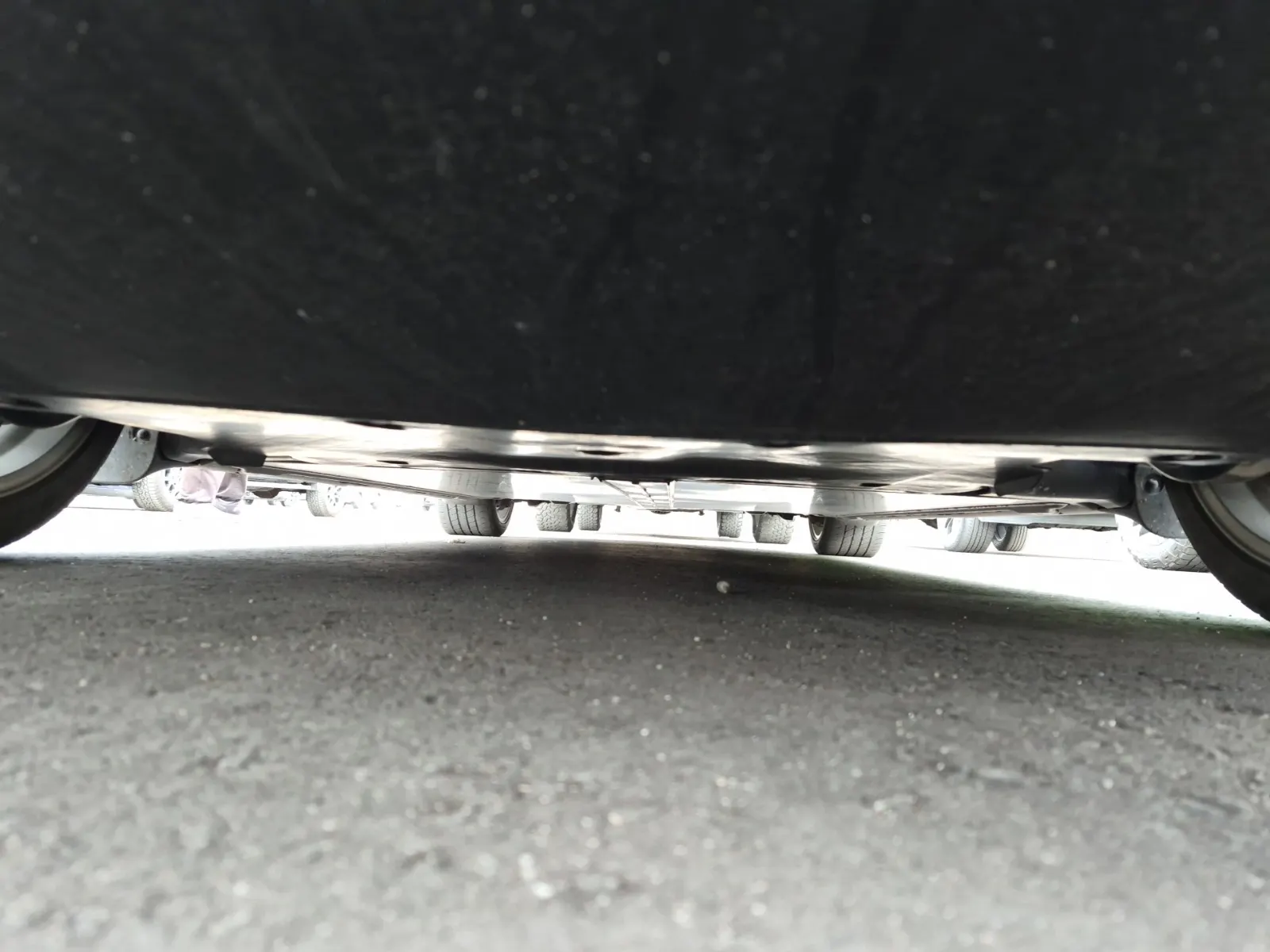 Undercarriage - Front Photo