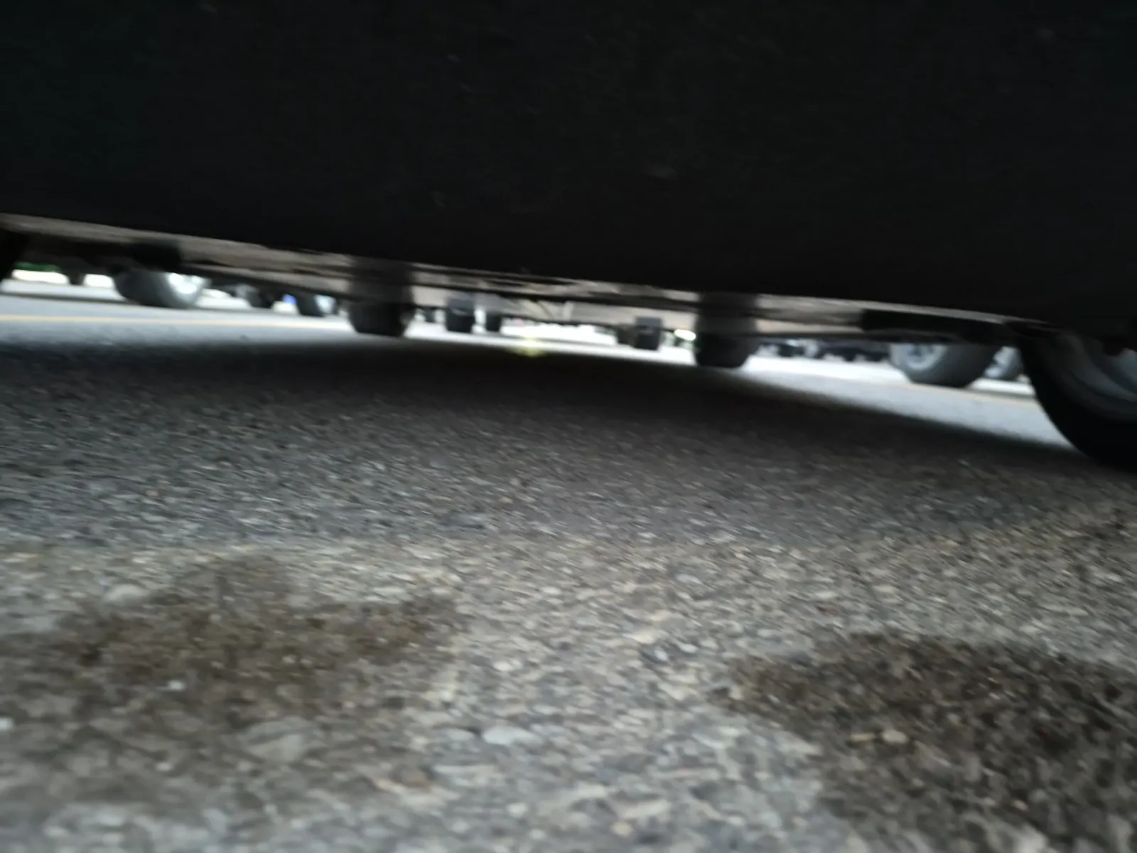Undercarriage - Front Photo