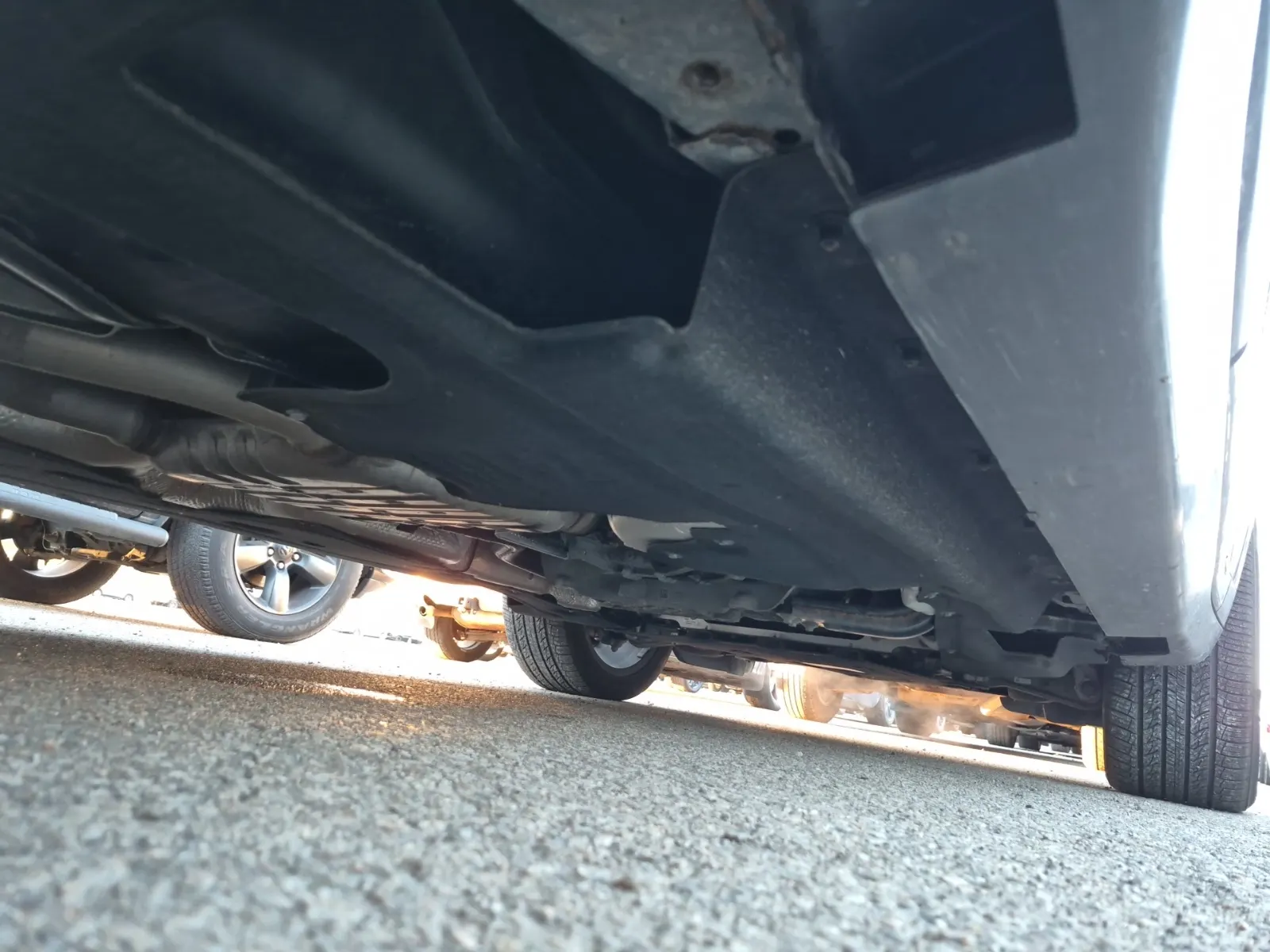 Undercarriage - Passenger Photo
