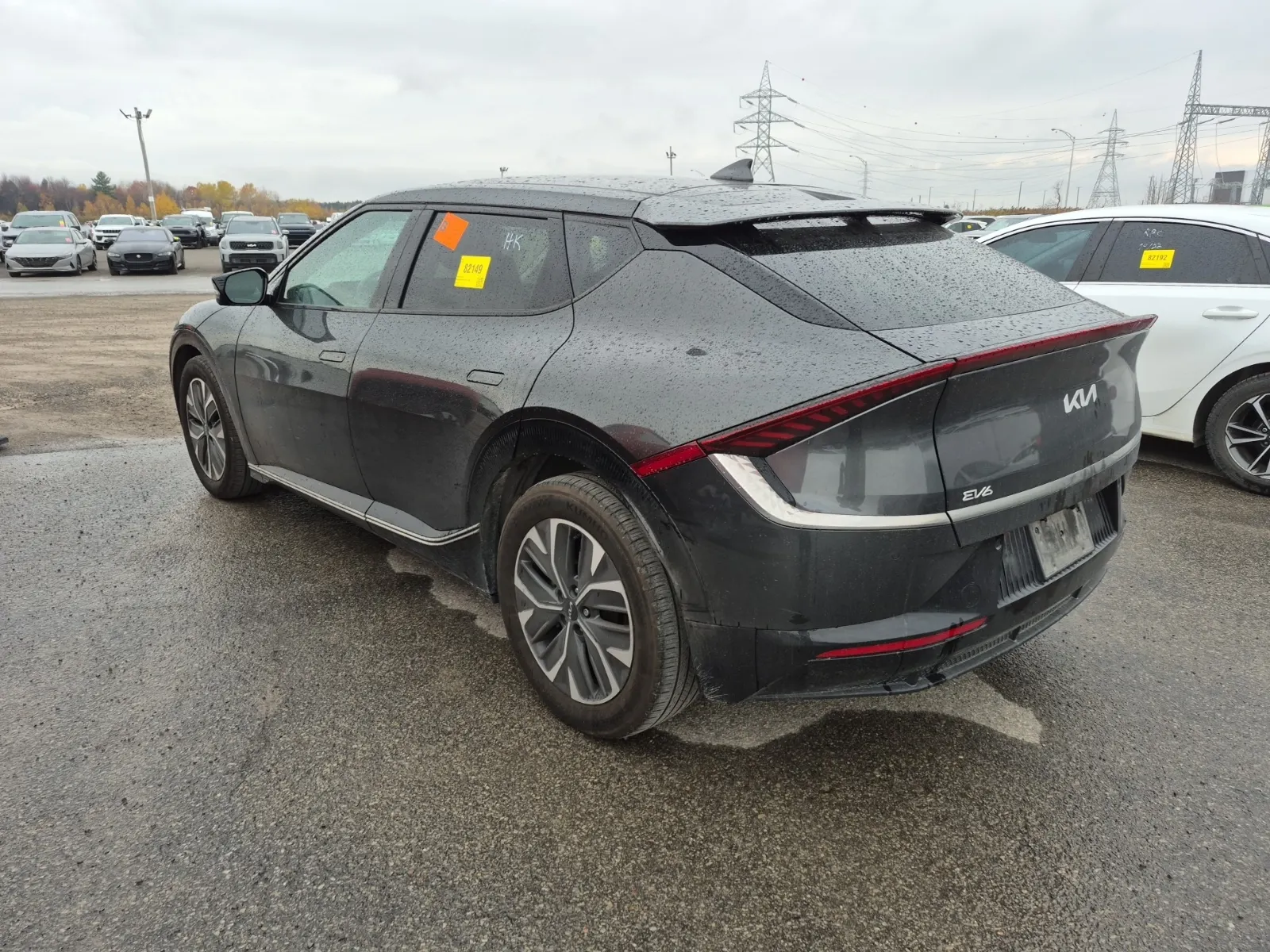 Driver Rear 3/4 Photo