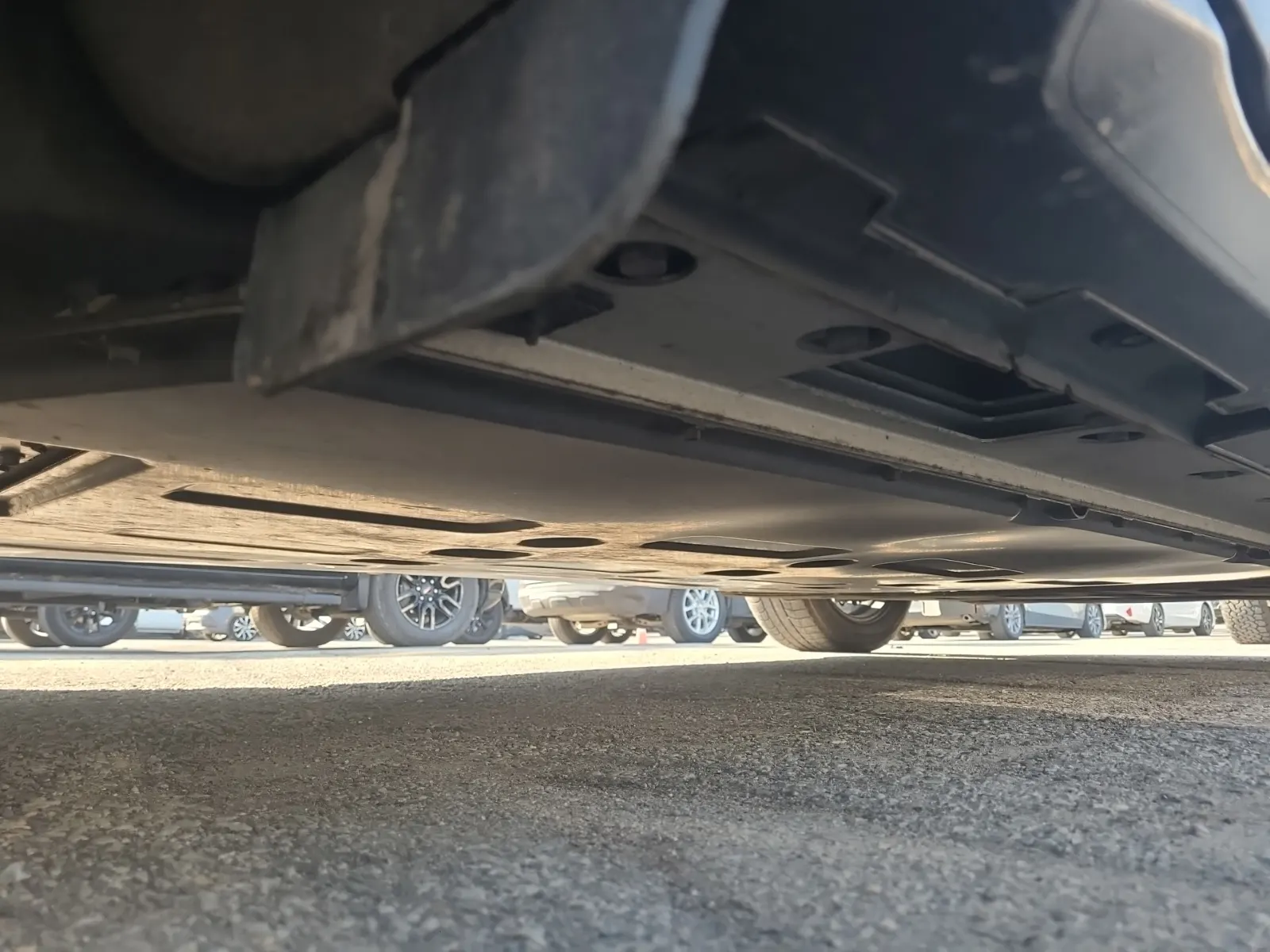 Undercarriage - Passenger Photo