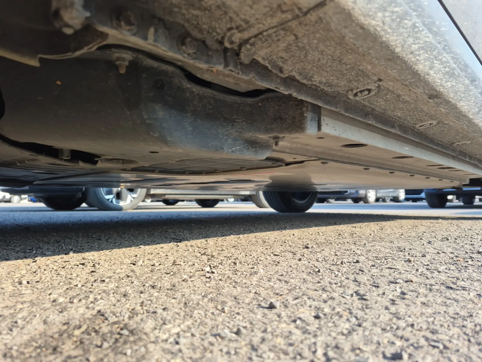 Undercarriage - Driver Photo