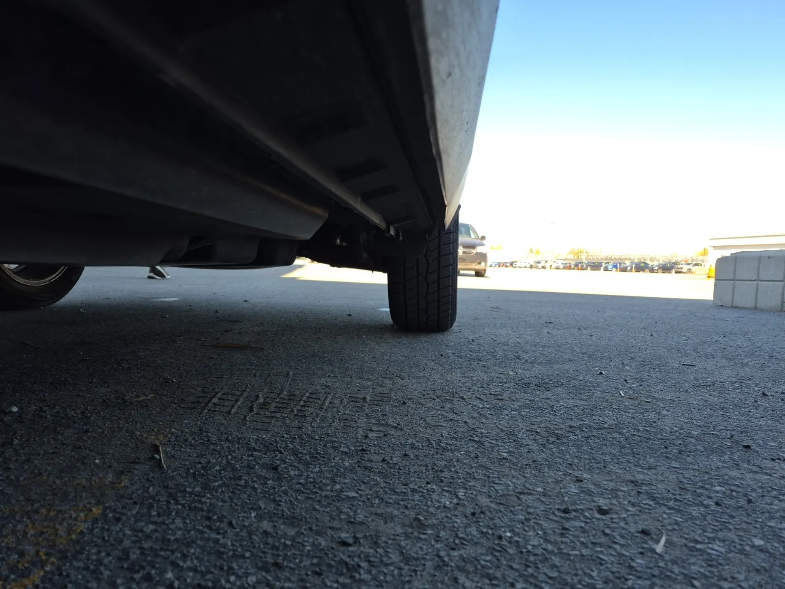 Undercarriage - Driver Photo