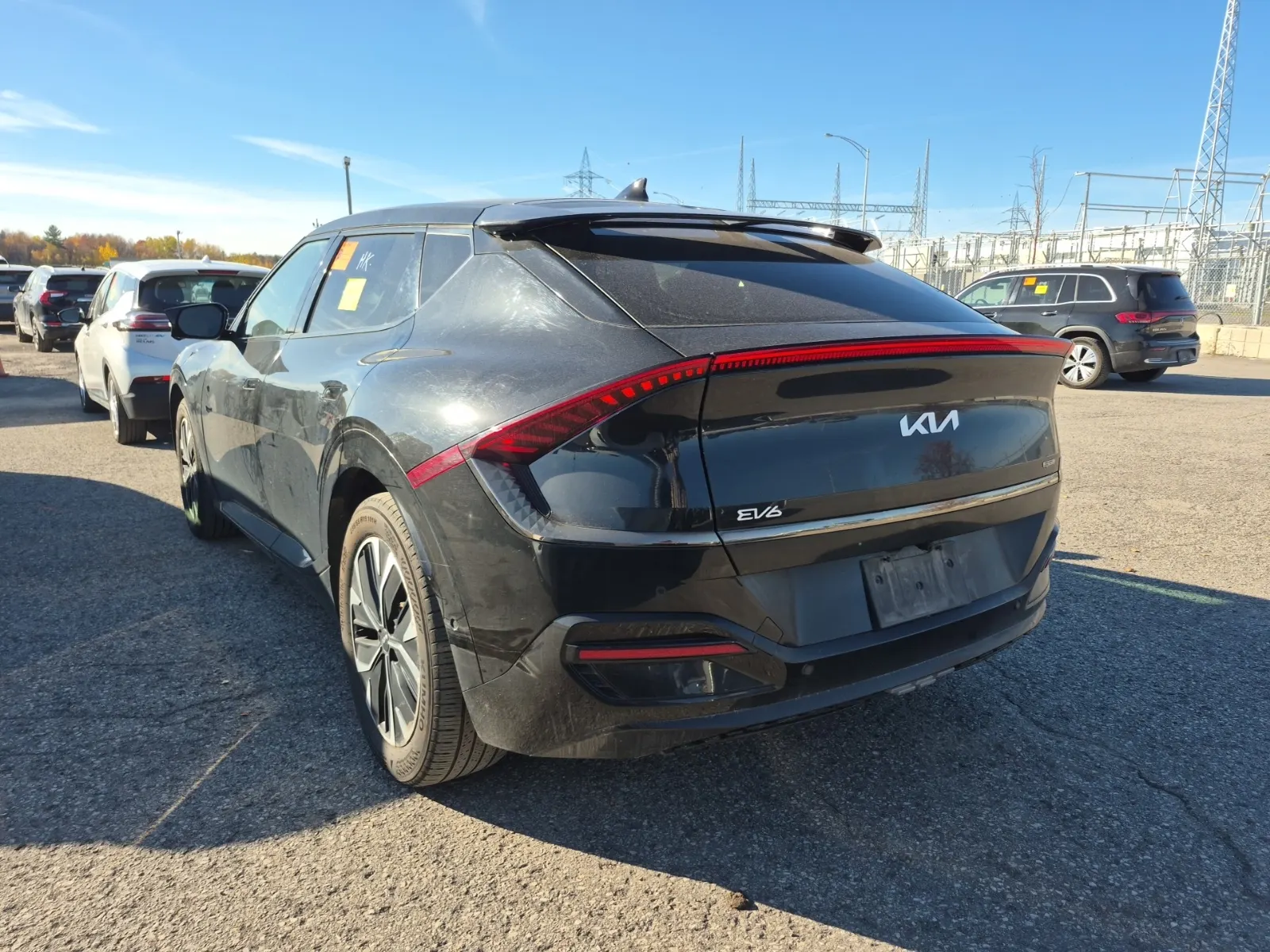 Driver Rear 3/4 Photo