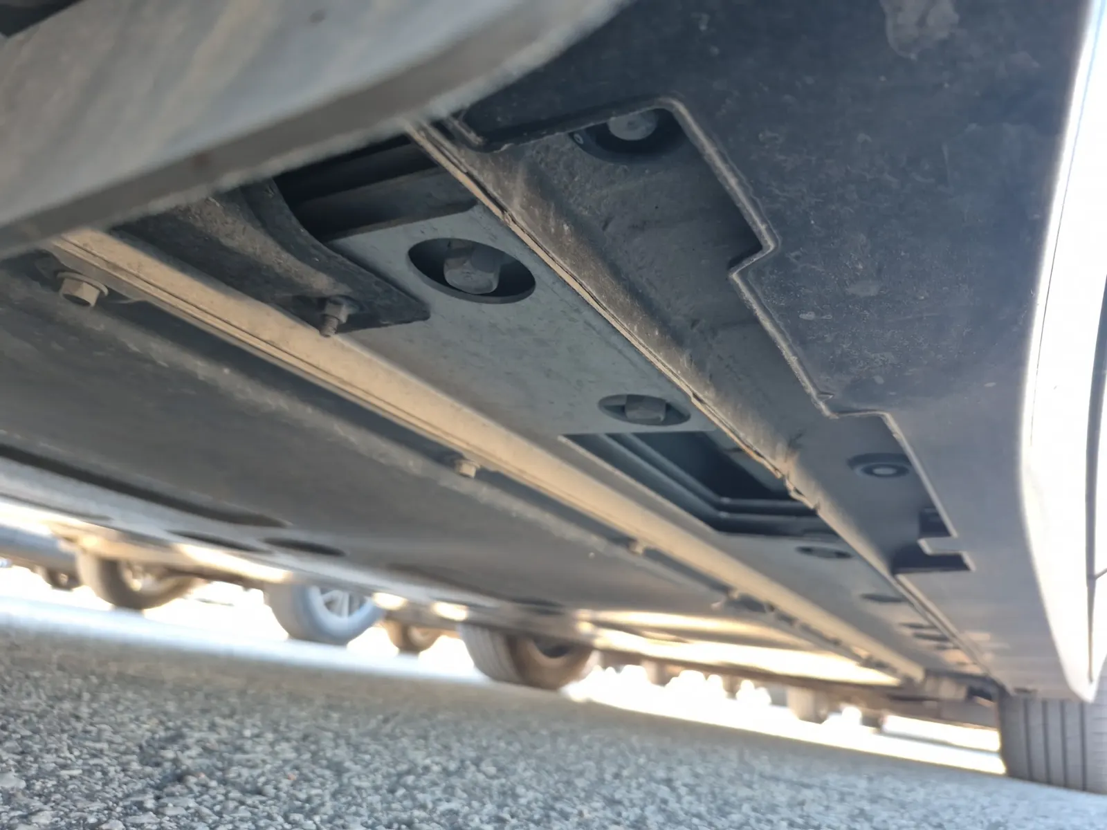 Undercarriage - Passenger Photo