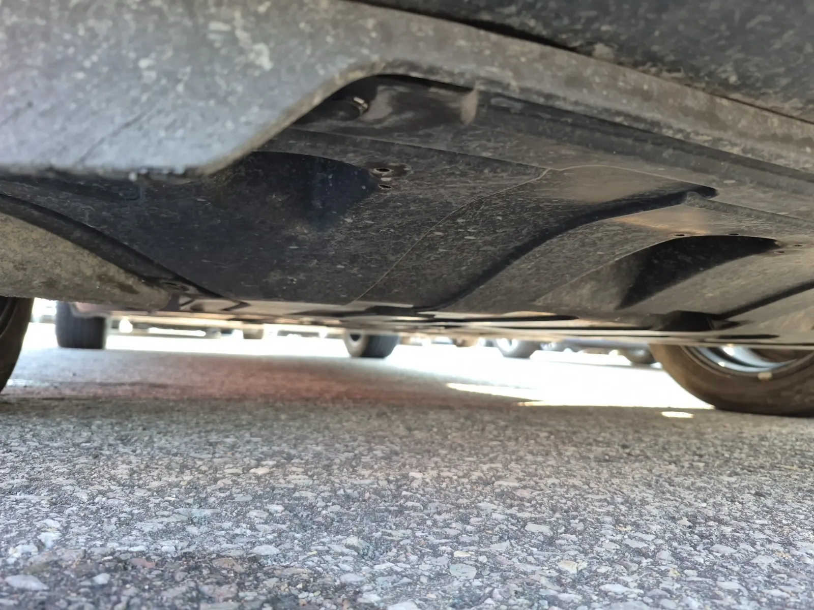 Undercarriage - Front Photo