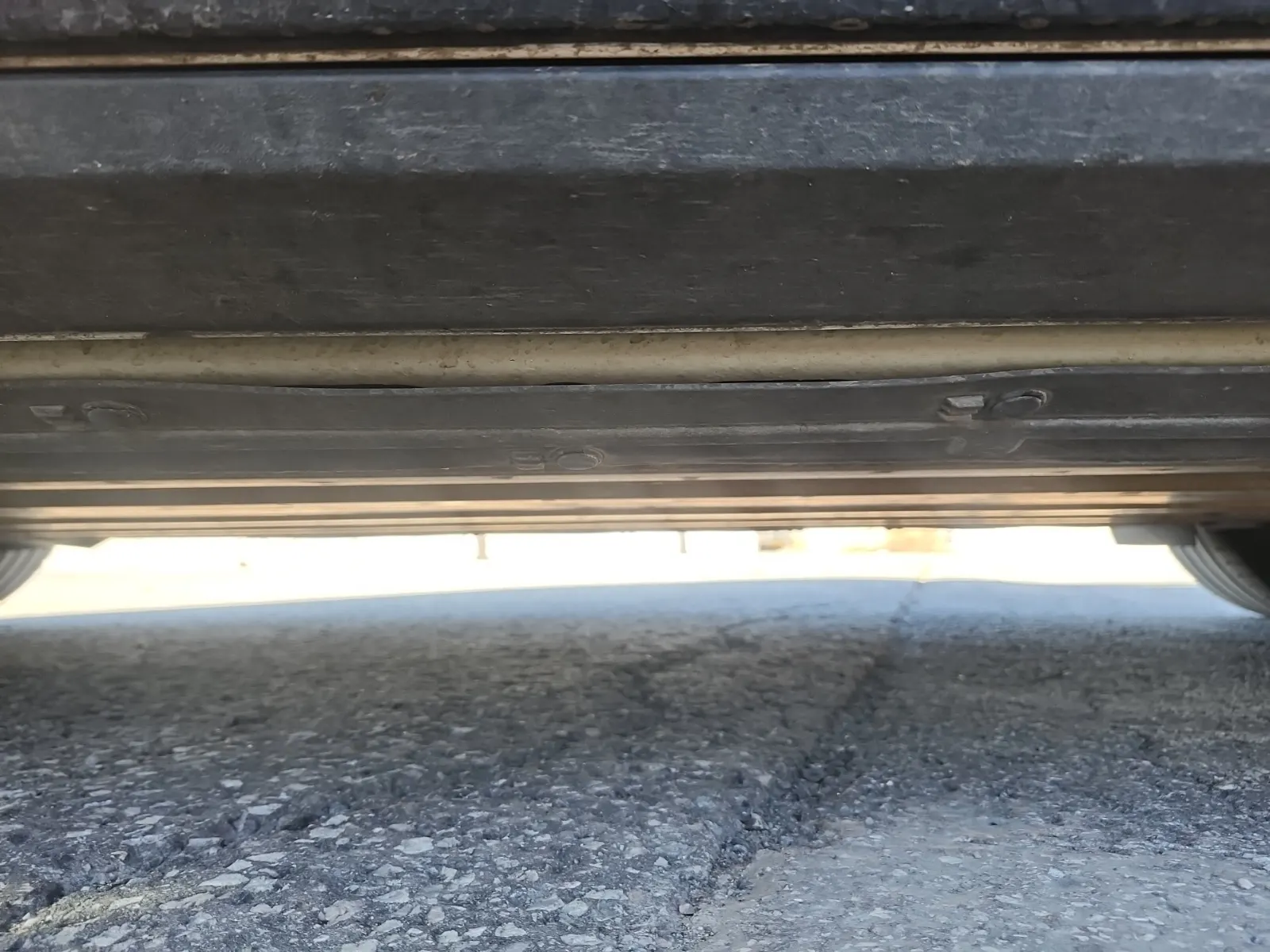 Undercarriage - Driver Photo