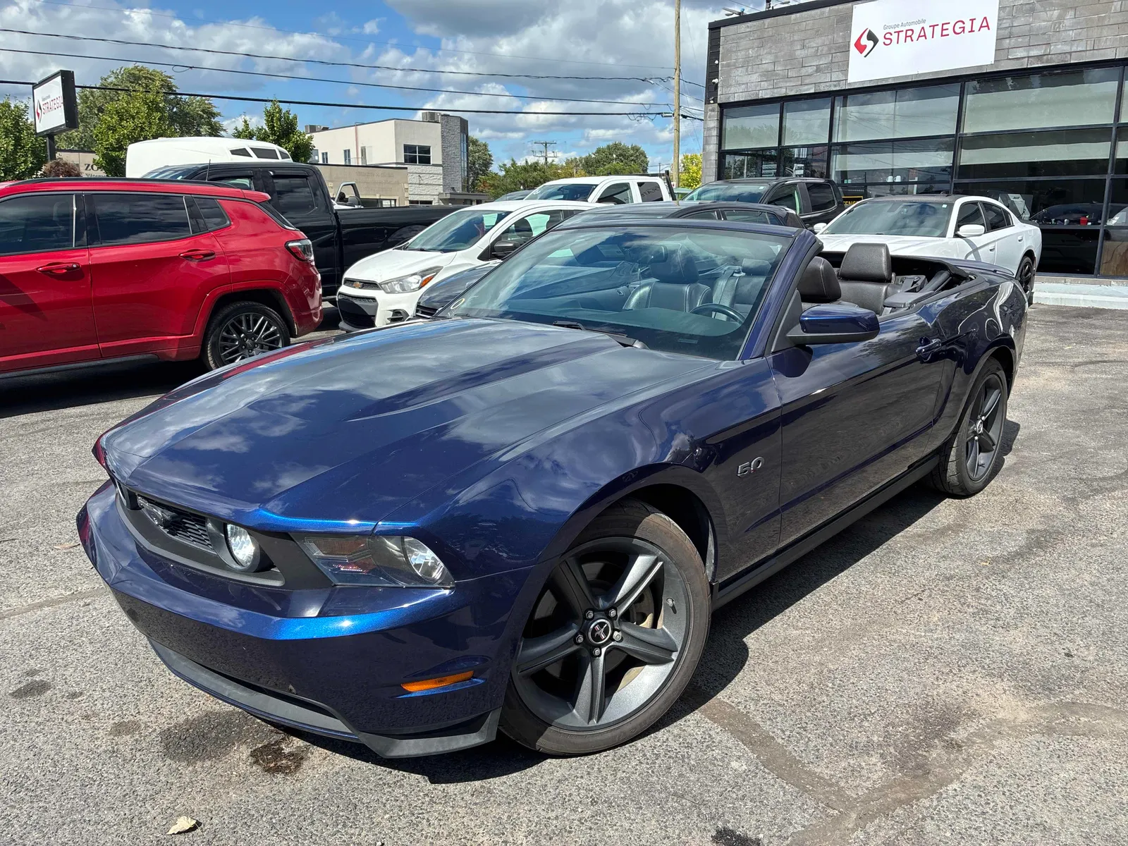 3/4 Front (Main image)