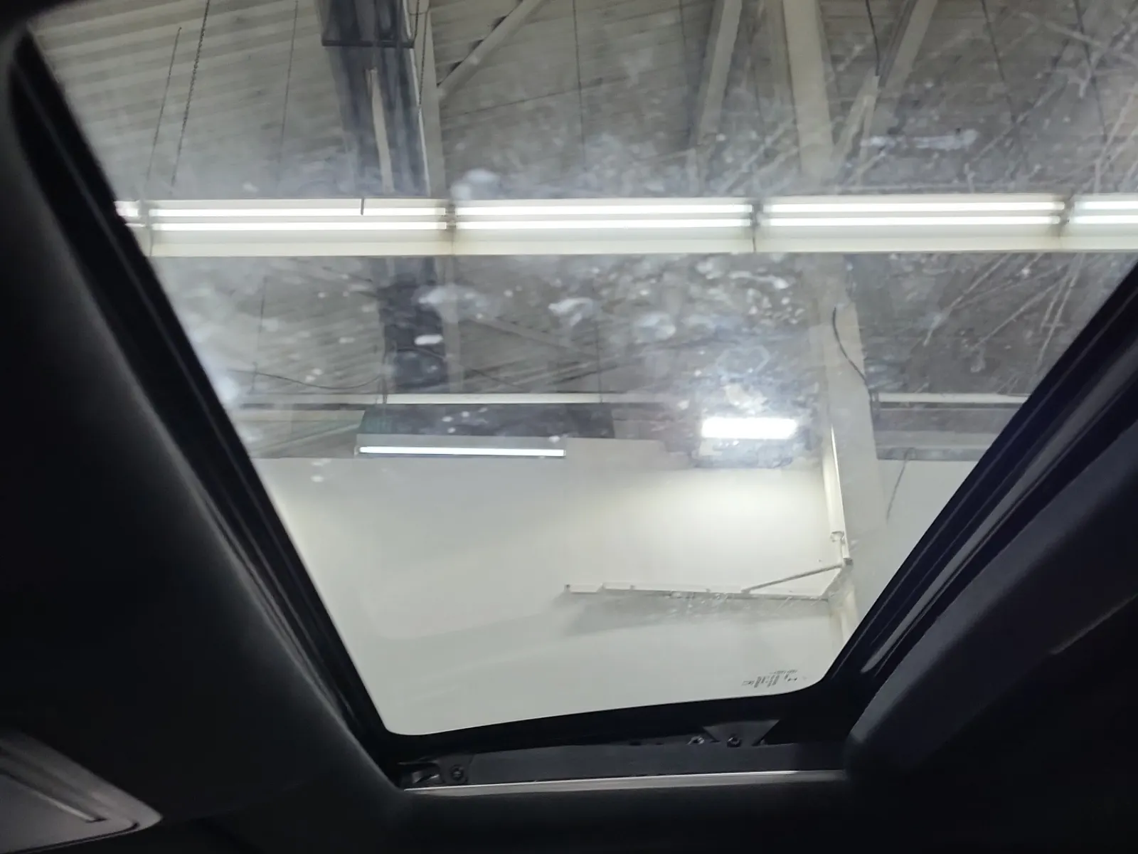 Interior Roof Photo