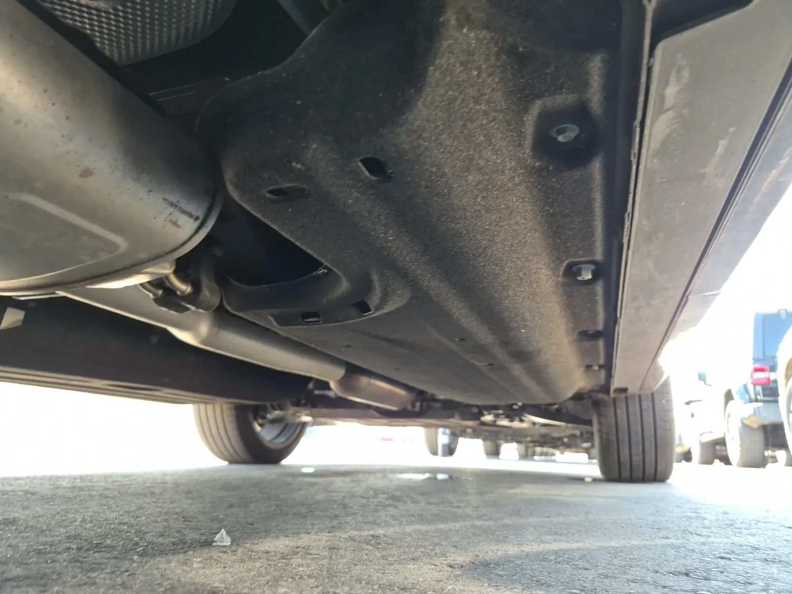 Undercarriage - Passenger Photo