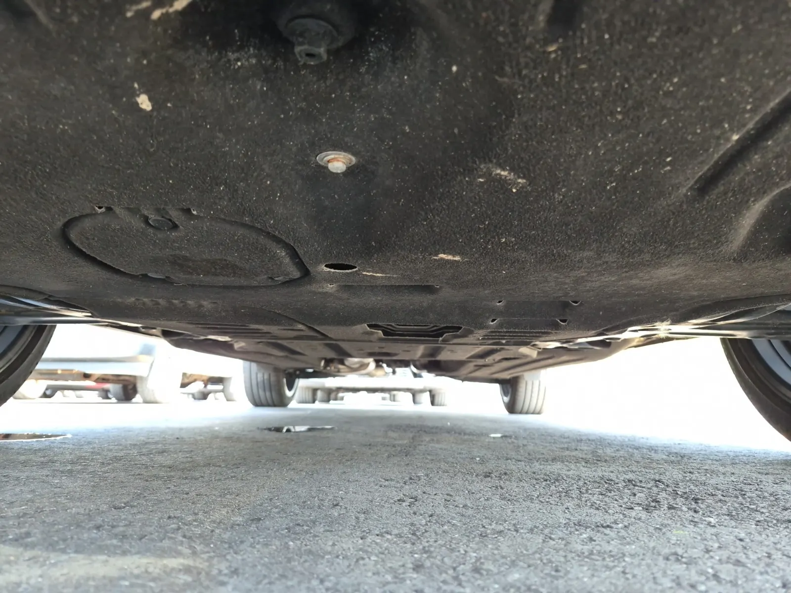 Undercarriage - Front Photo