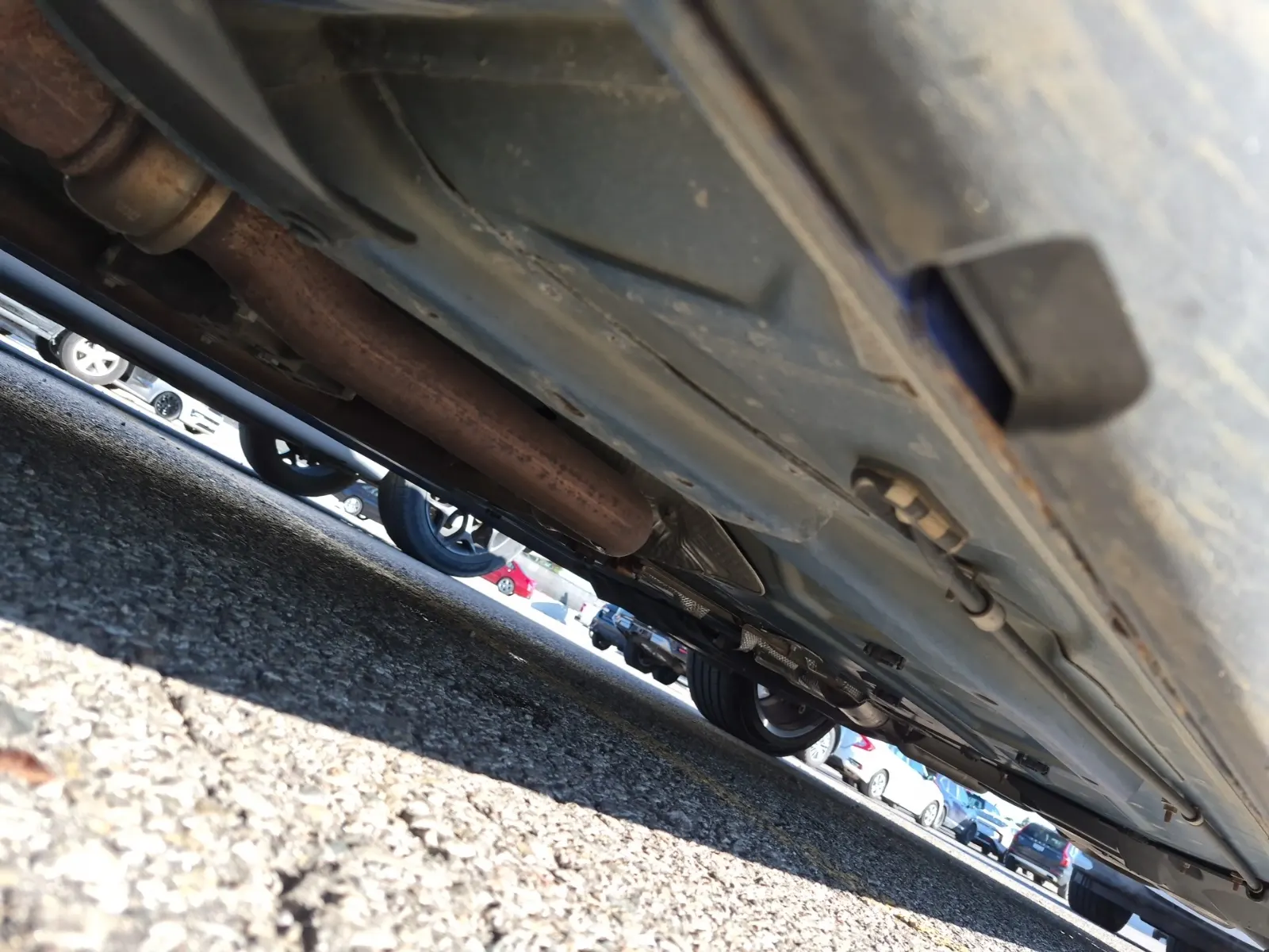 Undercarriage - Driver Photo