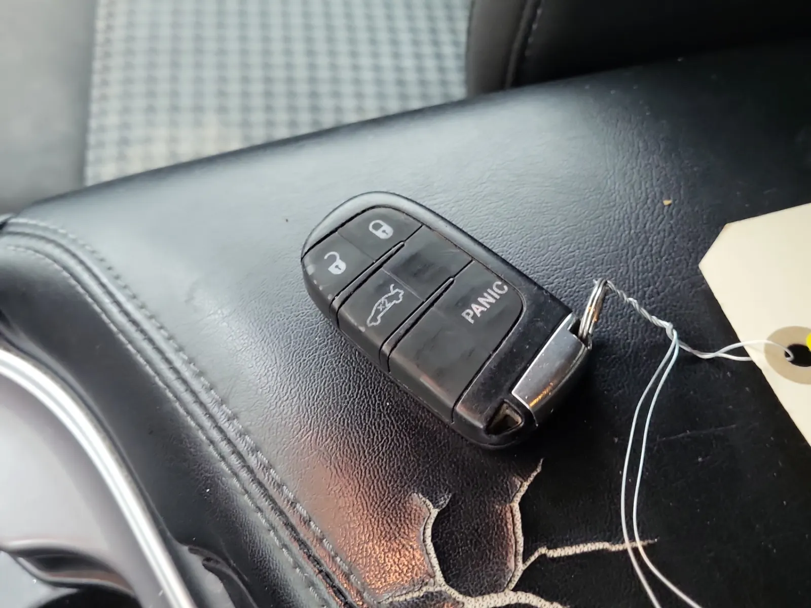 Keys/Fobs/Manual Photo
