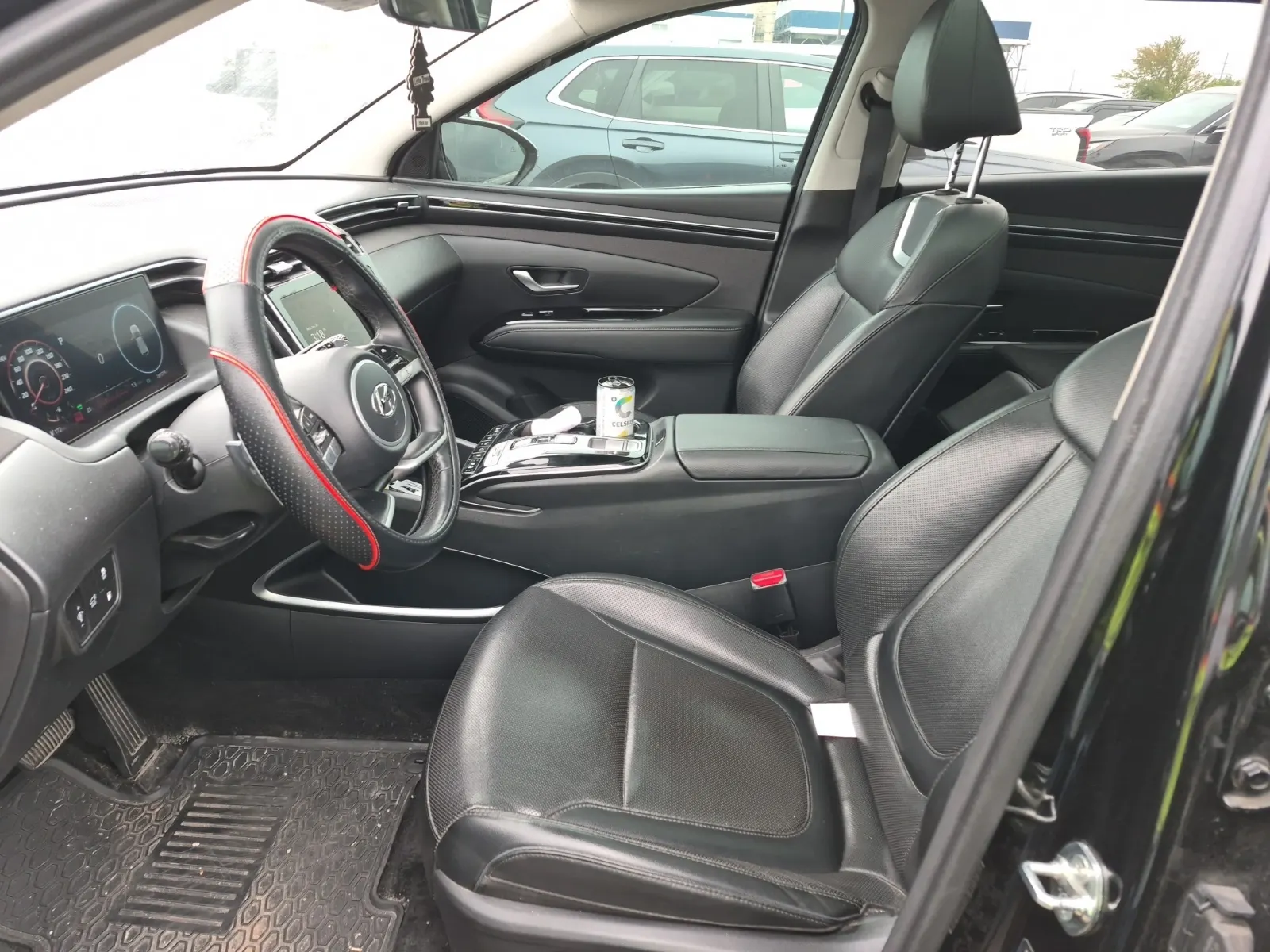 Front Interior Photo