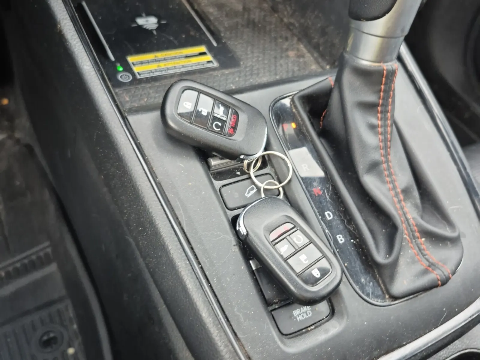 Keys/Fobs/Manual Photo